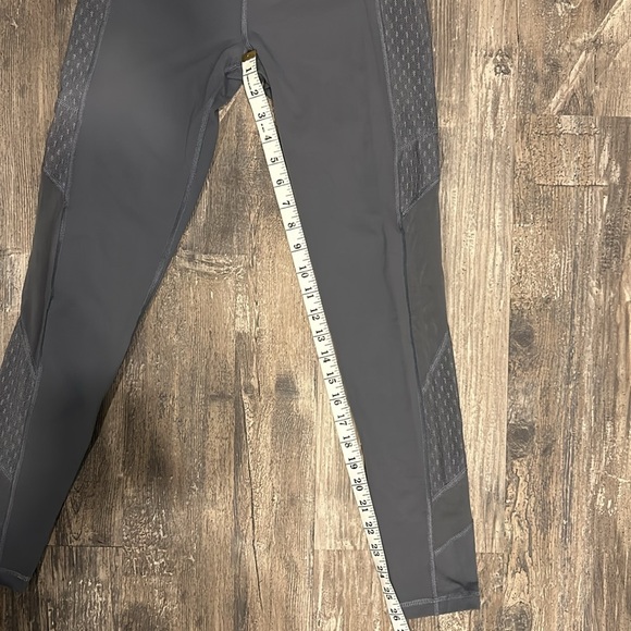 Victoria’s Secret workout leggings - Picture 5 of 5